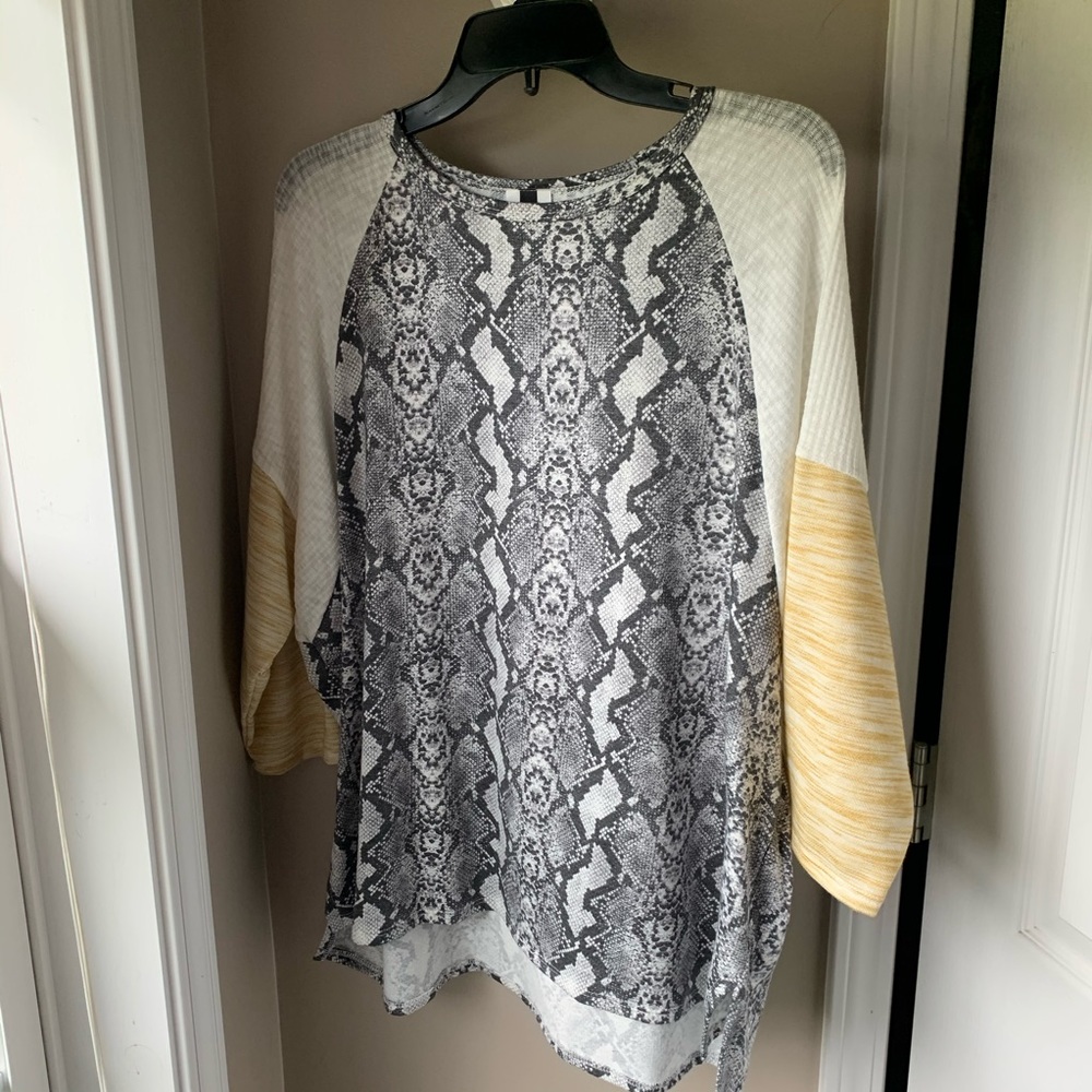 Snake Print Tunic Baseball Style Tee
